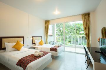 Отель Tri's Miracle Kata Beach Side Таиланд, пляж Карон, фото 11