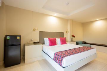 Отель Tri's Miracle Kata Beach Side Таиланд, пляж Карон, фото 3