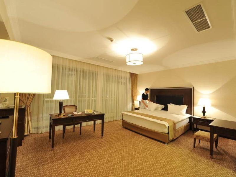 Chinar Hotel & Spa Naftalan