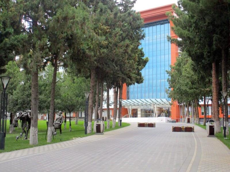 Chinar Hotel & Spa Naftalan