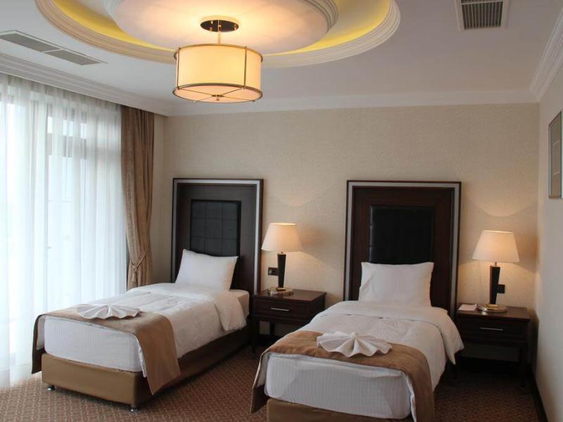 Chinar Hotel & Spa Naftalan