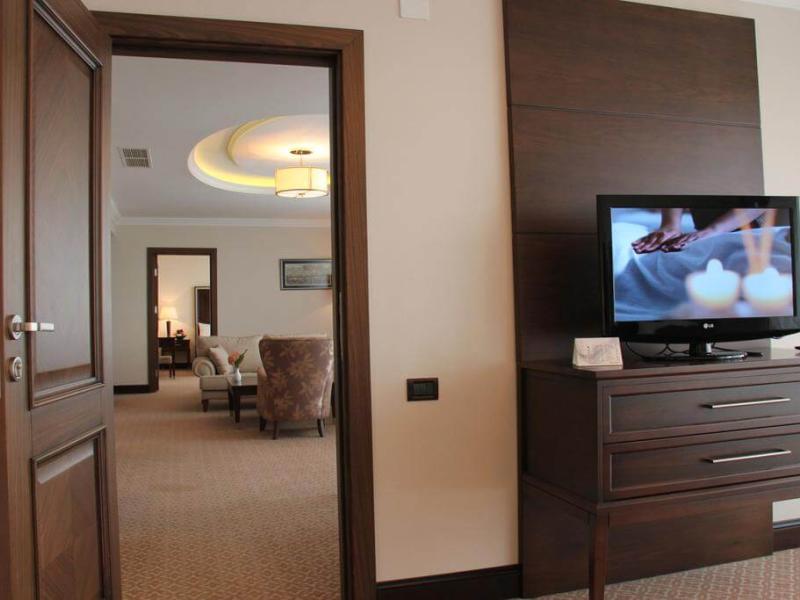 Chinar Hotel & Spa Naftalan