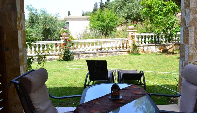 Edem Studios and Apartments