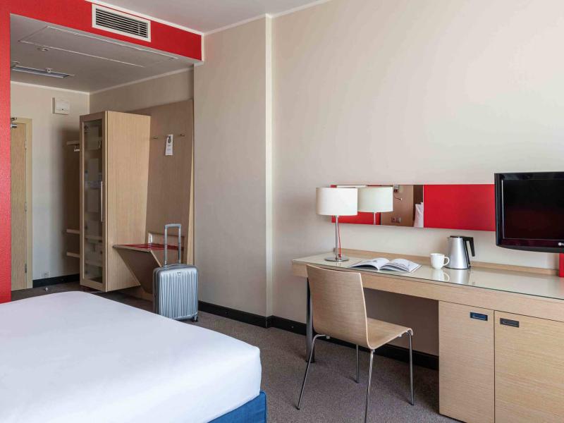 Cosmos Kazan Hotel