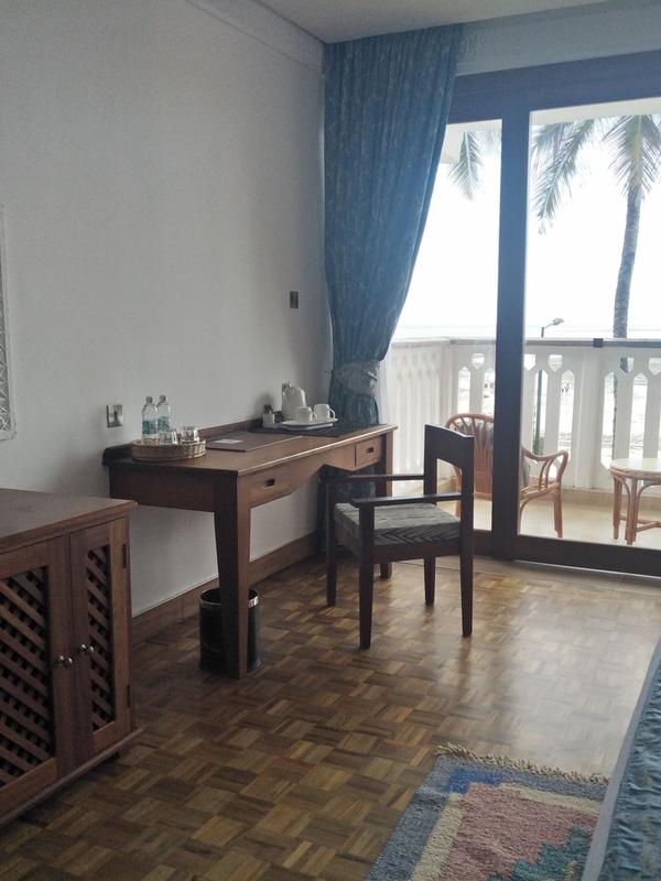 Travellers Beach Hotel & Club