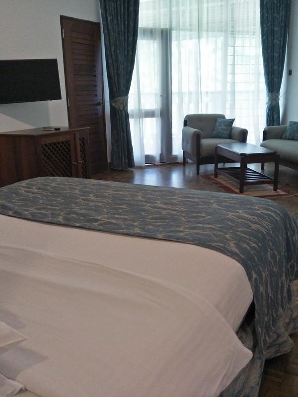 Travellers Beach Hotel & Club