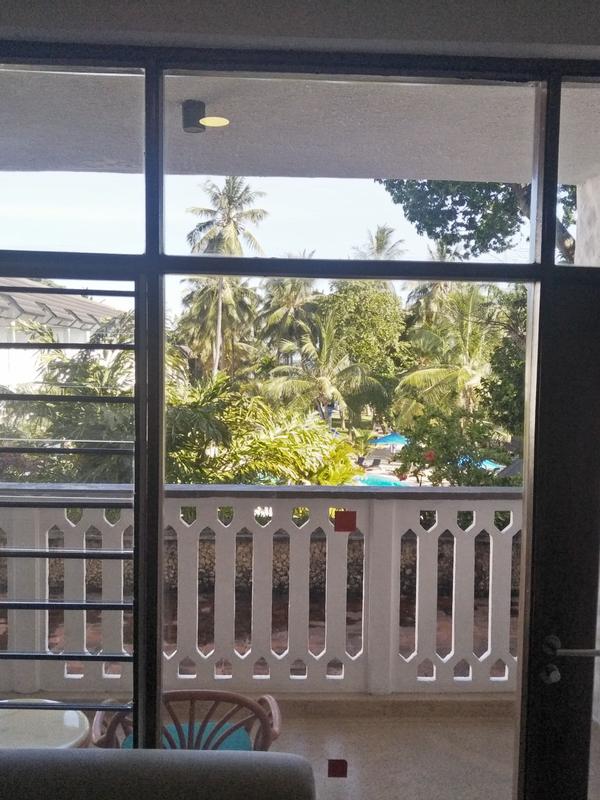 Travellers Beach Hotel & Club