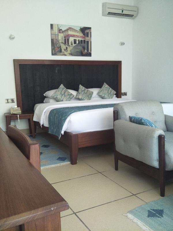 Travellers Beach Hotel & Club
