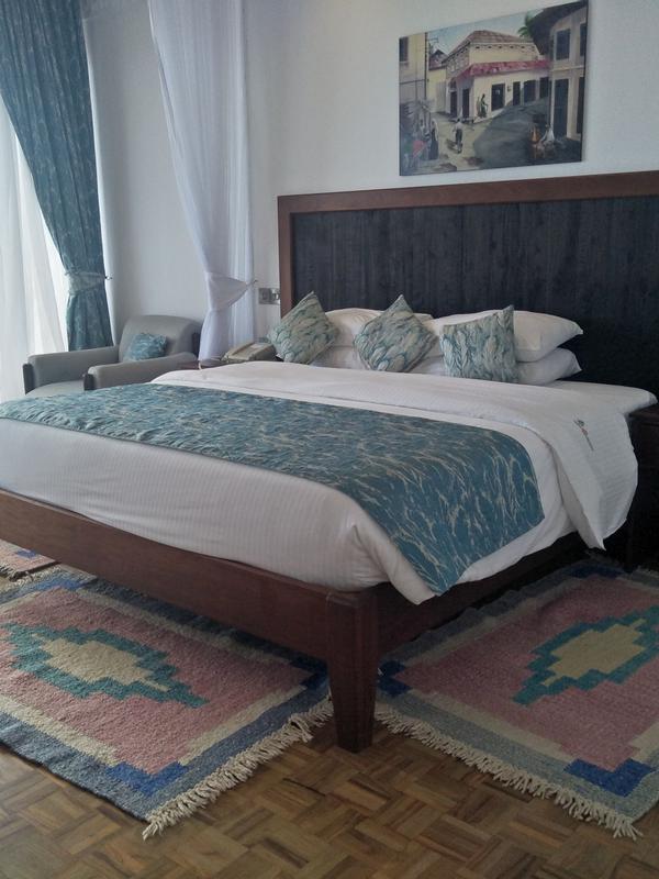 Travellers Beach Hotel & Club