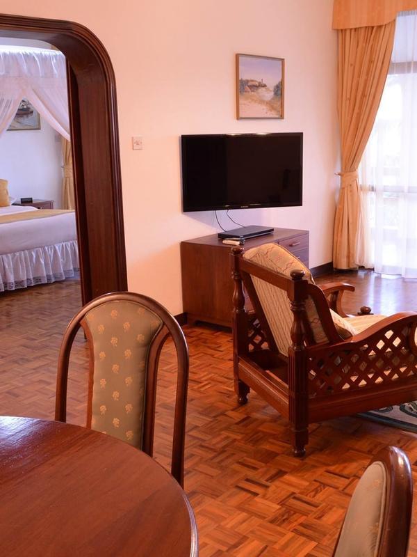 Travellers Beach Hotel & Club