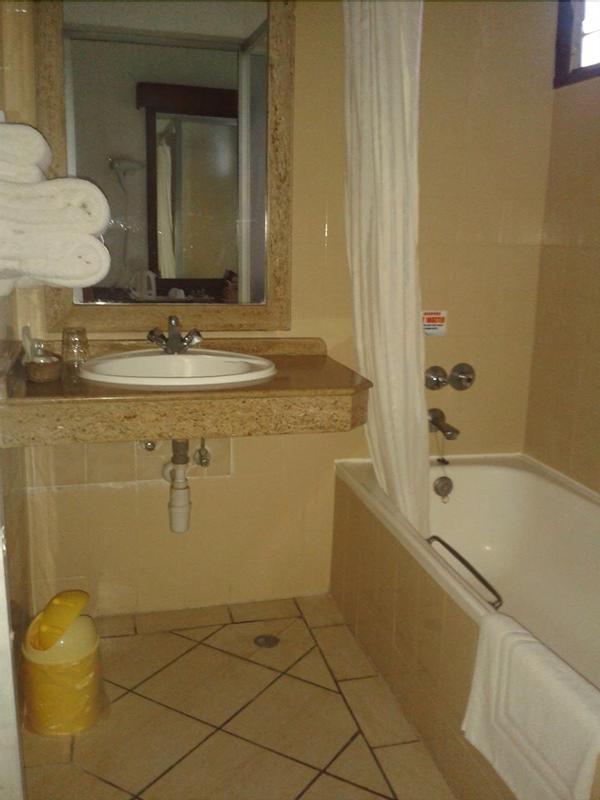 Travellers Beach Hotel & Club