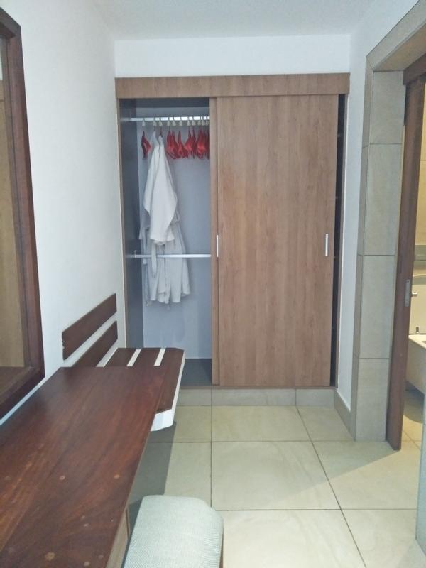 Travellers Beach Hotel & Club