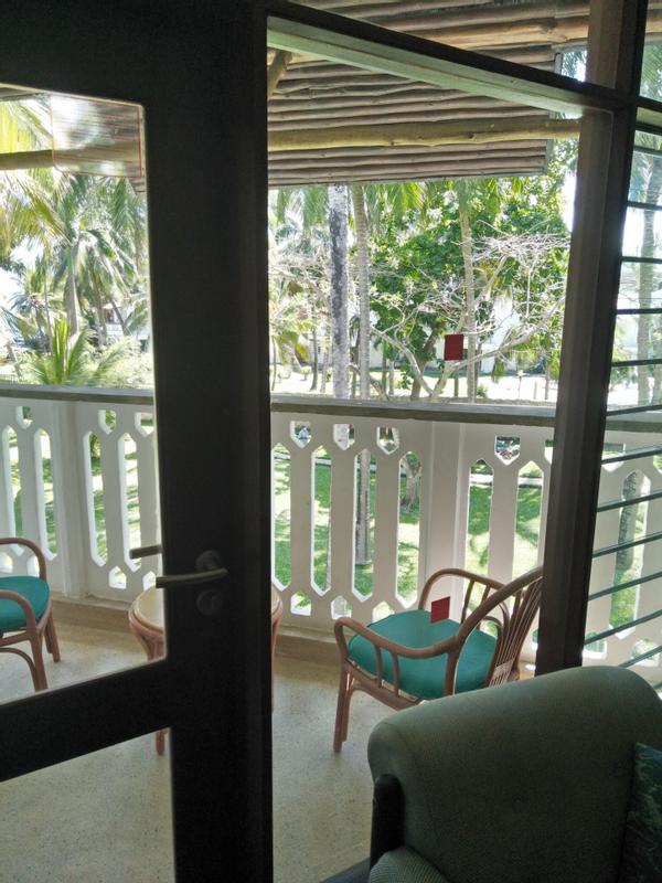 Travellers Beach Hotel & Club