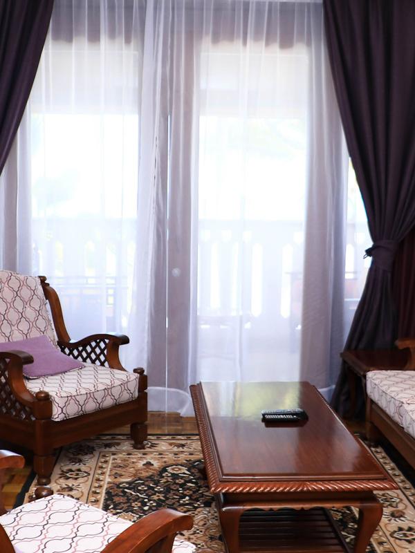 Travellers Beach Hotel & Club