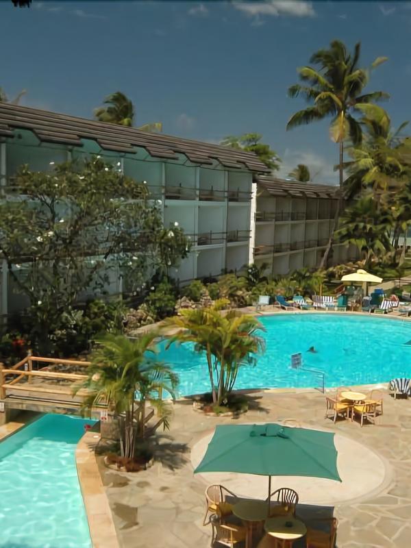 Travellers Beach Hotel & Club