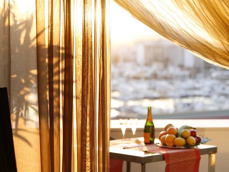 Aguas de Ibiza Grand Luxe Hotel