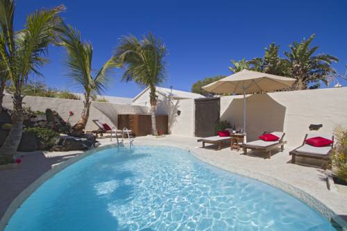 Alondra Villas & Suites