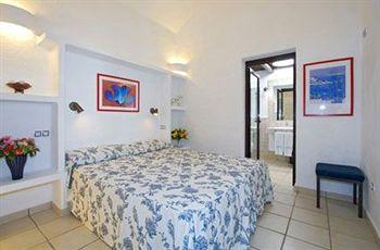 Kamezi Boutique Villas