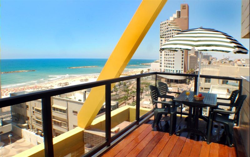 Best Western Regency Suites