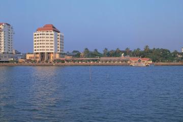 Отель The Gateway Hotel Marine Drive Ernakulam Индия, Керала, фото 2