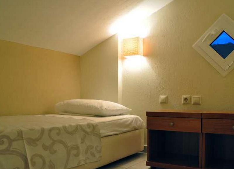 Louloudis Boutique Hotel