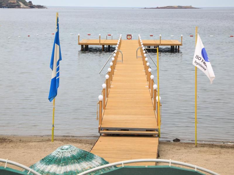 Cactus Fleur Beach Club