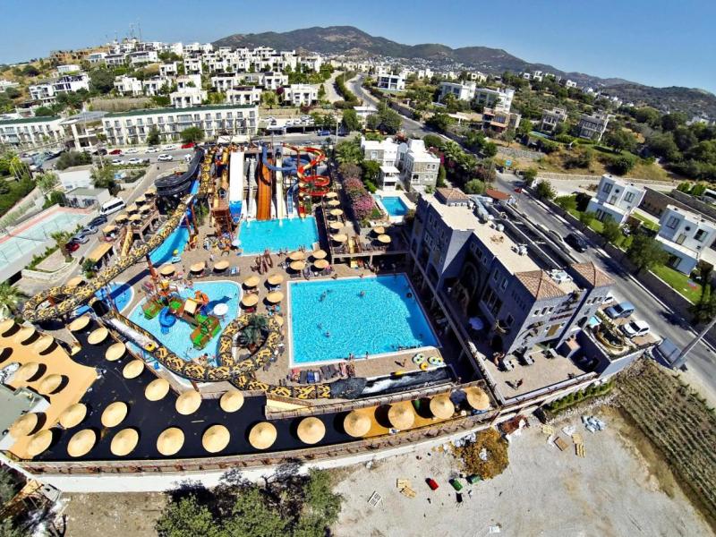 Cactus Fleur Beach Club