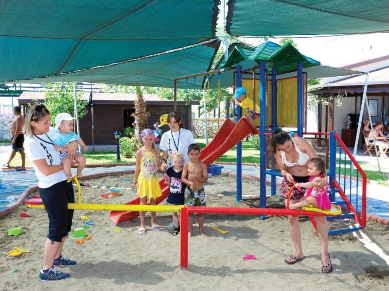 Cactus Paradise Club