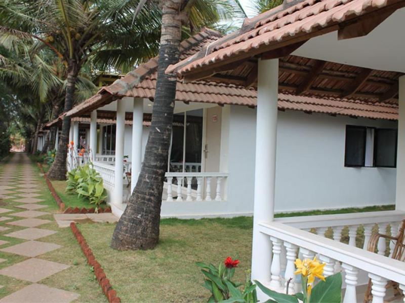 Morjim Club Beach Resort