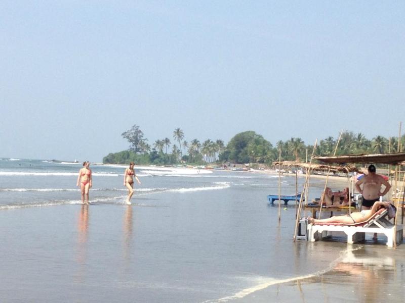 Morjim Club Beach Resort