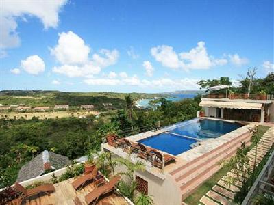 Tanawin Resort & Luxury Apartments