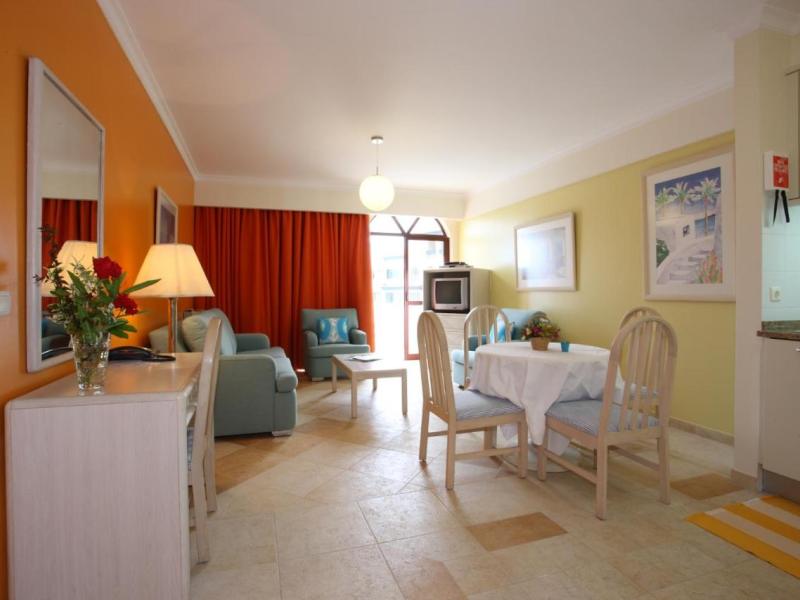 Canico Bay Apartments