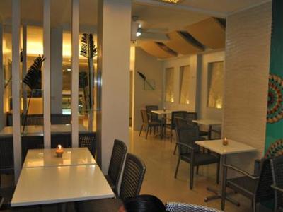 Arwana Hotel & Restaurant