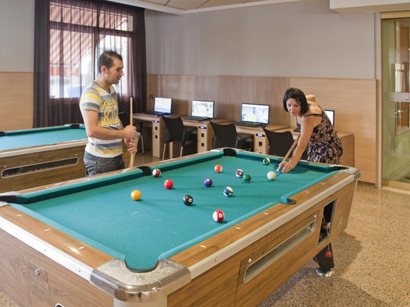 Golden Avenida Suites