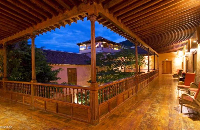 La Quinta Roja