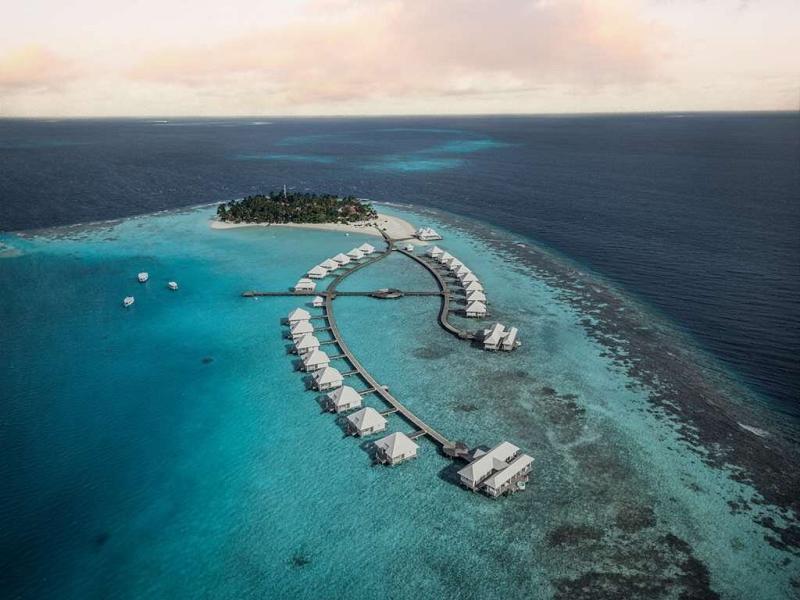 Diamonds Athuruga Island