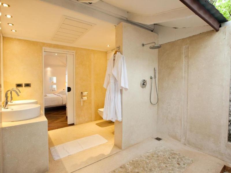 Diamonds Thudufushi Island