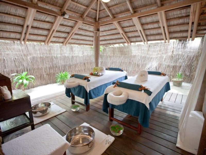 Diamonds Thudufushi Island