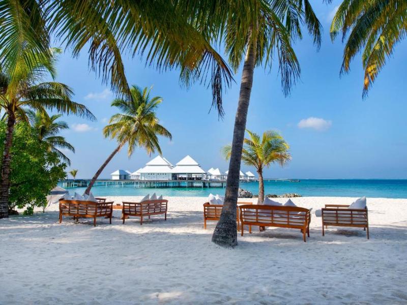 Diamonds Thudufushi Island