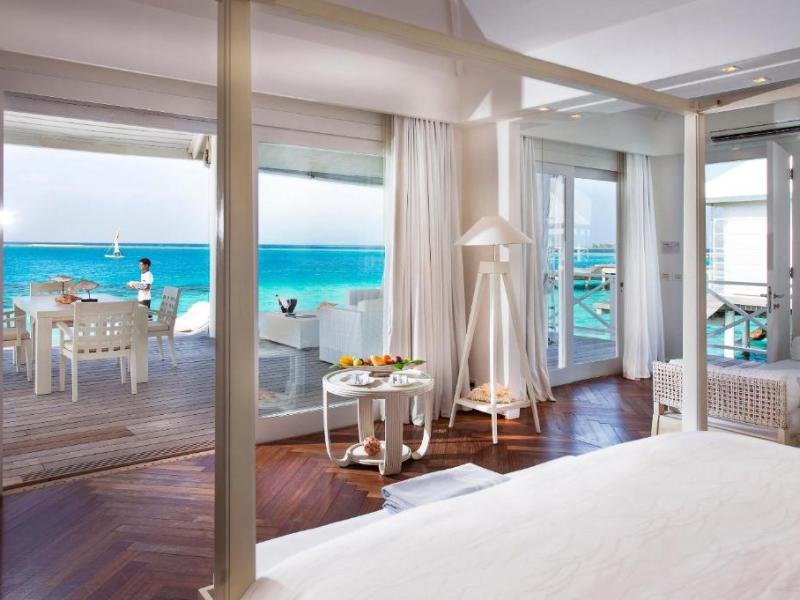 Diamonds Thudufushi Island