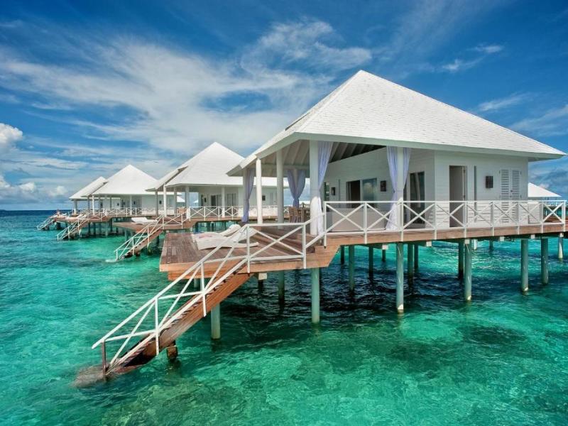 Diamonds Thudufushi Island