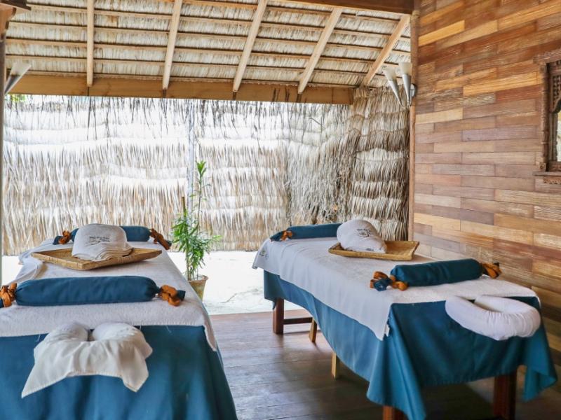 Diamonds Thudufushi Island