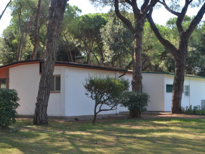 La Serra Holiday Village & Beach Resort