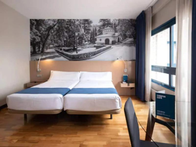Campus Aparthotel