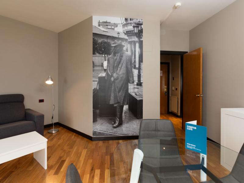 Campus Aparthotel