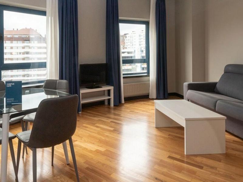 Campus Aparthotel