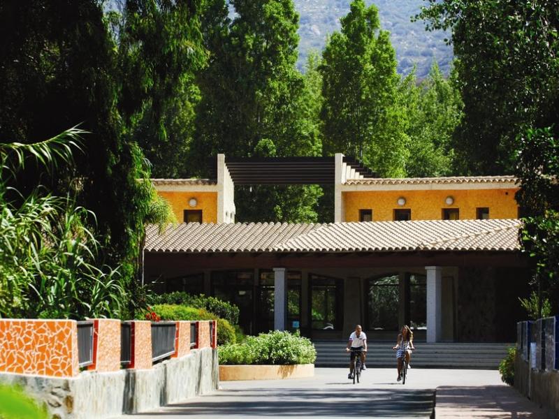 Calaserena Village