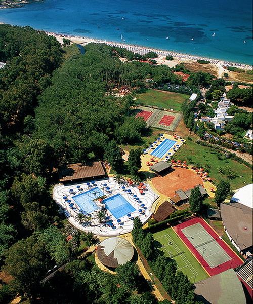 Calaserena Village