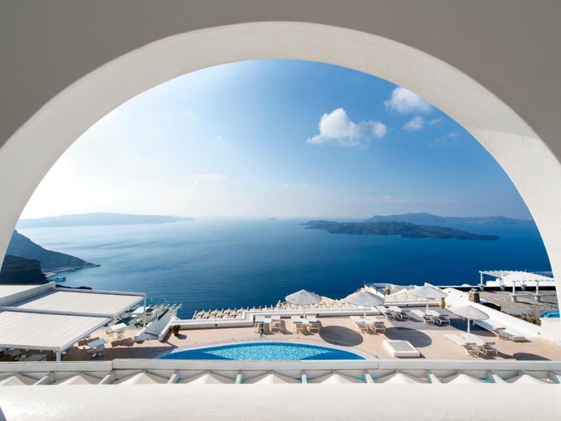 Lilium Santorini Hotel