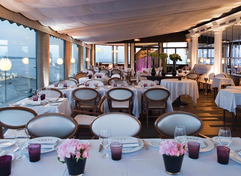 Radisson Blu 1835 Hotel & Thalasso